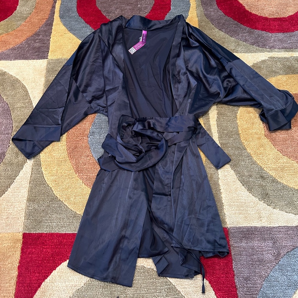 NWT Adore Me Satin Black Short Kimono Robe Sleepwear Pajamas Women’s Size XS